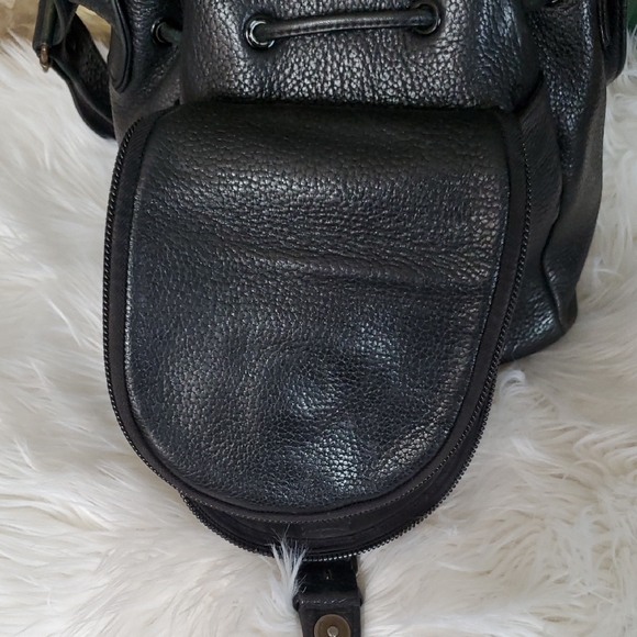 J.G Hook Vtg Black Crossbody Bag with Adjustable Strap and Flap Closure - Picture 10 of 16